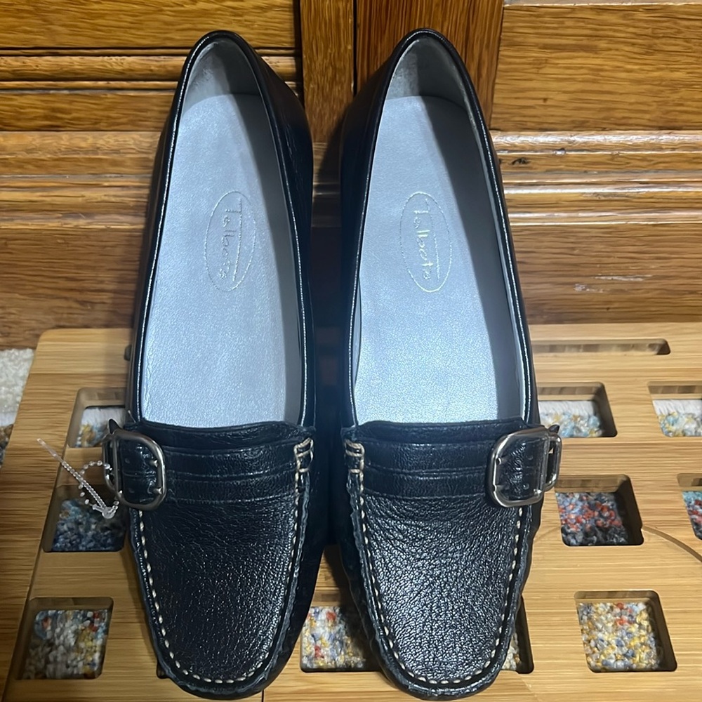 Leather shoes Talbots brand